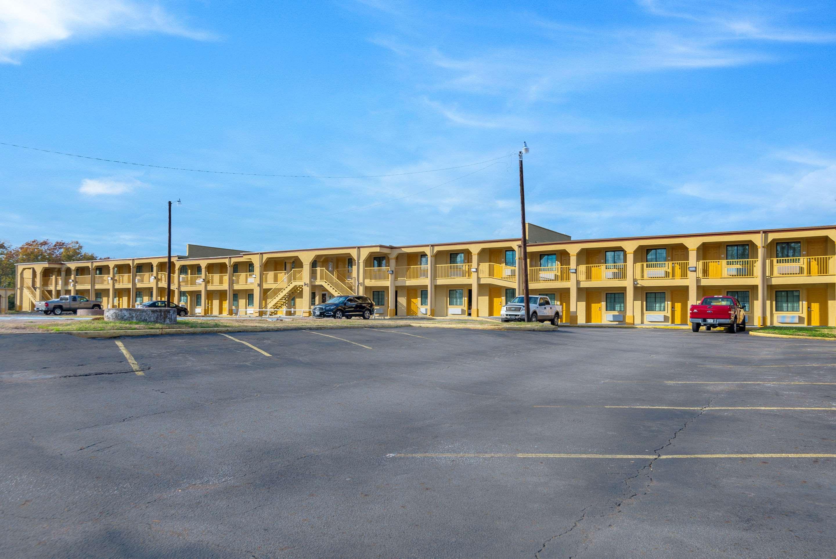 Super 8 By Wyndham Palestine Tx Exterior foto