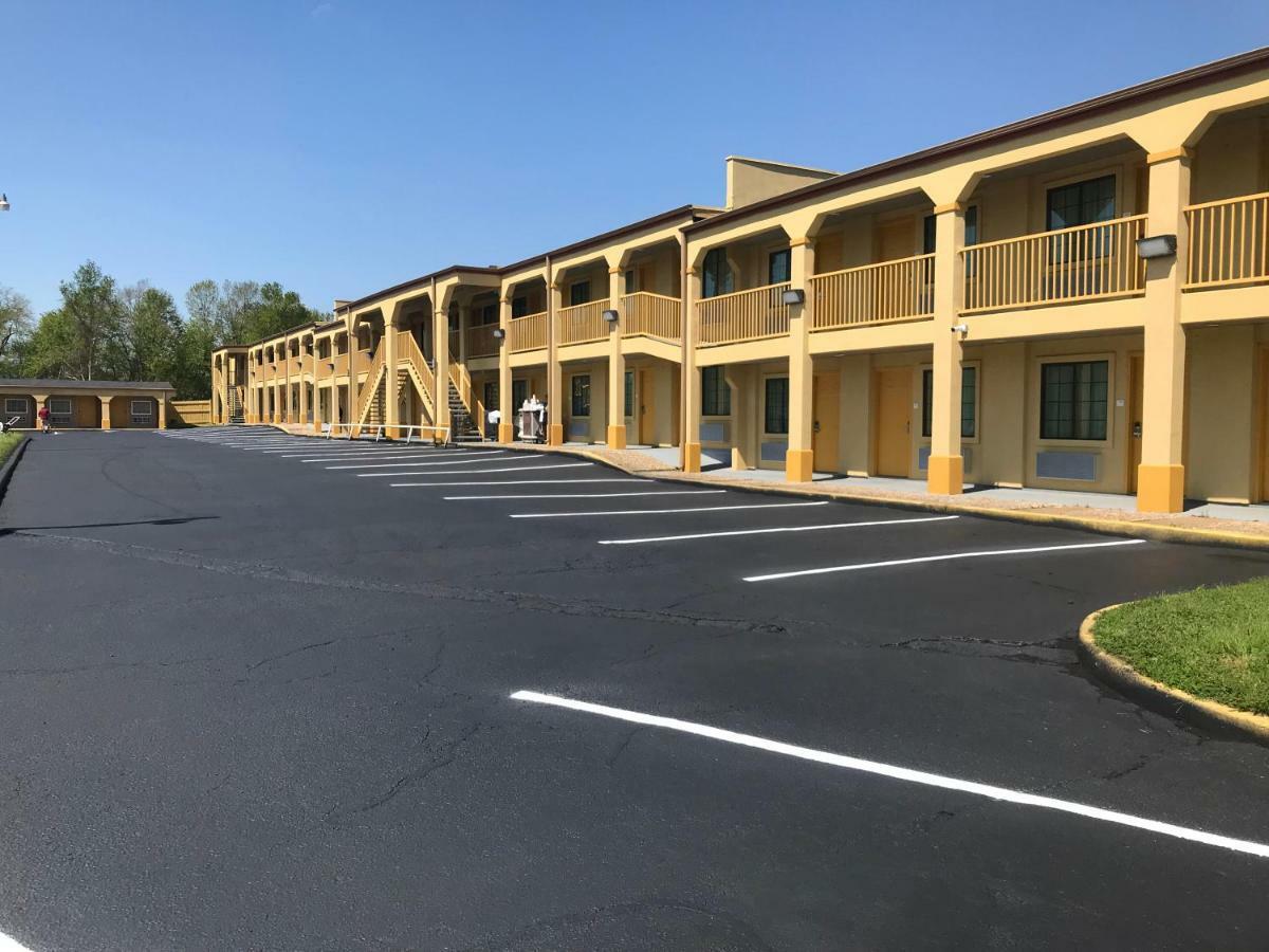 Super 8 By Wyndham Palestine Tx Exterior foto