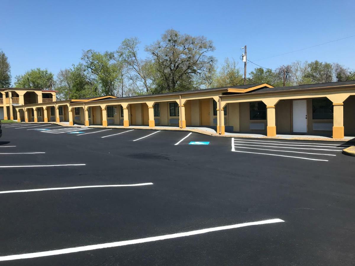 Super 8 By Wyndham Palestine Tx Exterior foto